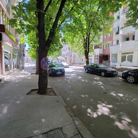 Prista Apartment Ruse Esterno foto