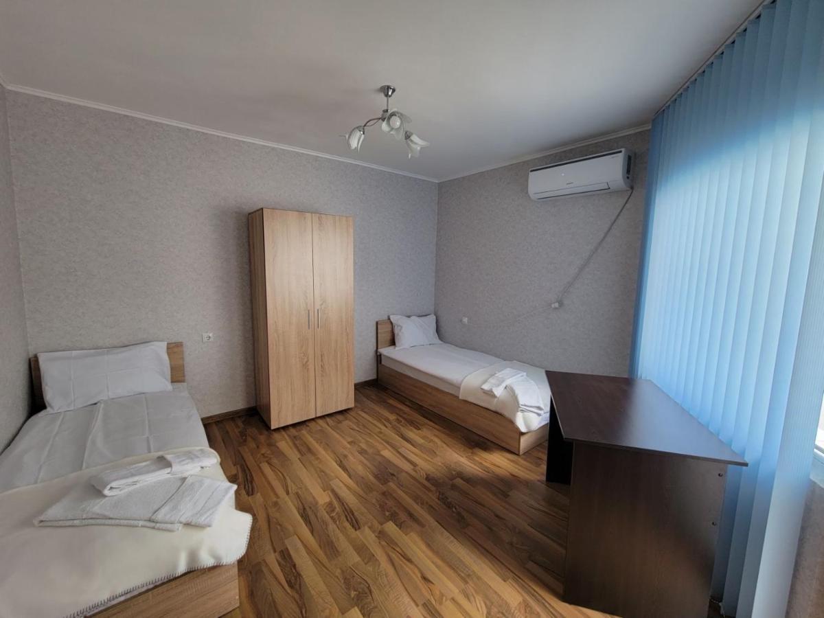 Prista Apartment Ruse Esterno foto